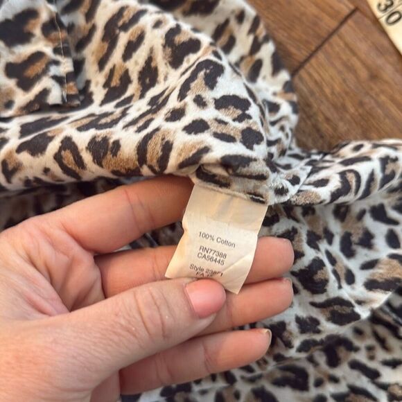J.Crew cotton leopard collared button down size small - Picture 8 of 12